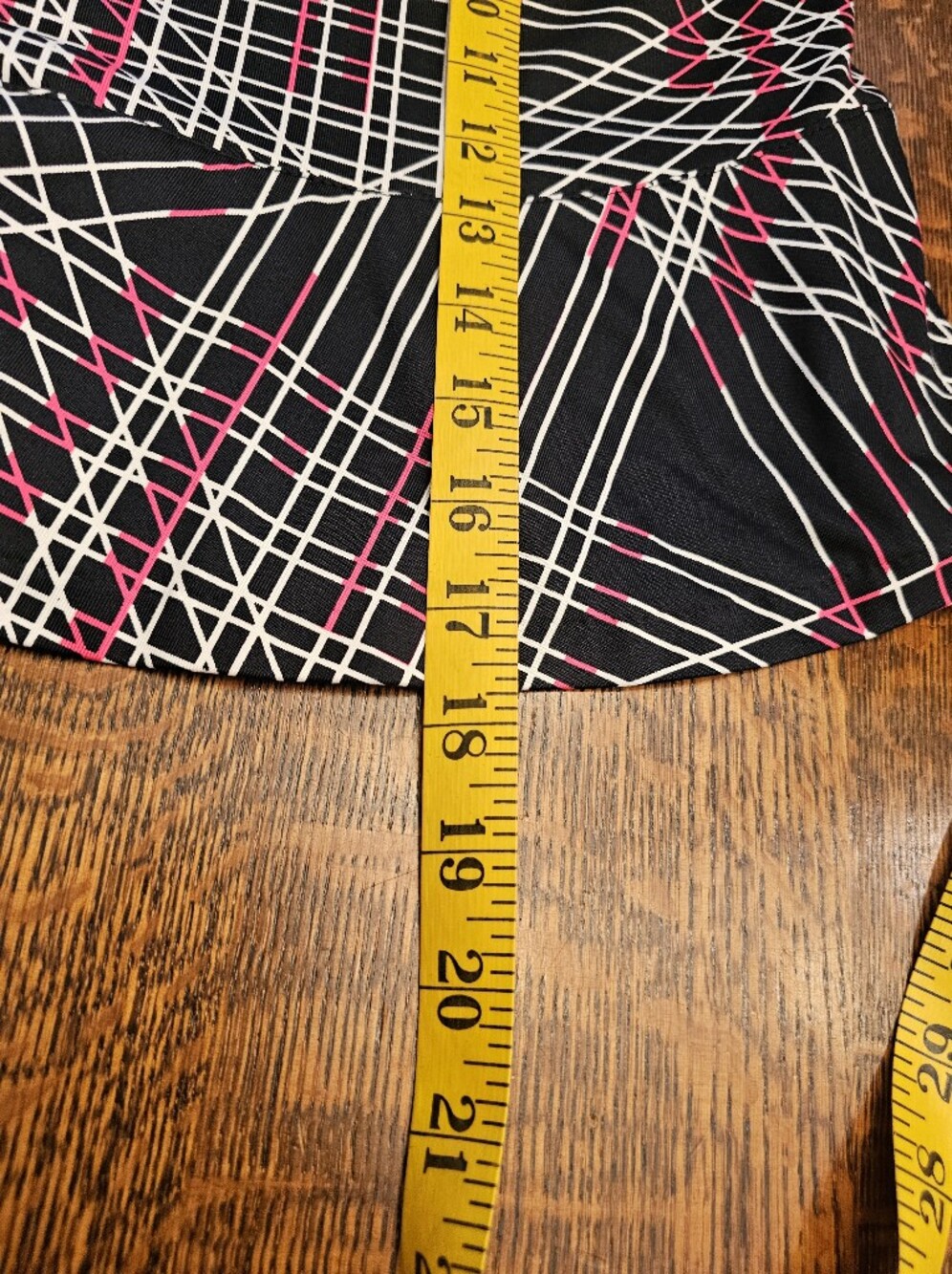 Tail Graphic Print Black and Pink Flounce Golf Skort - Picture 11 of 15